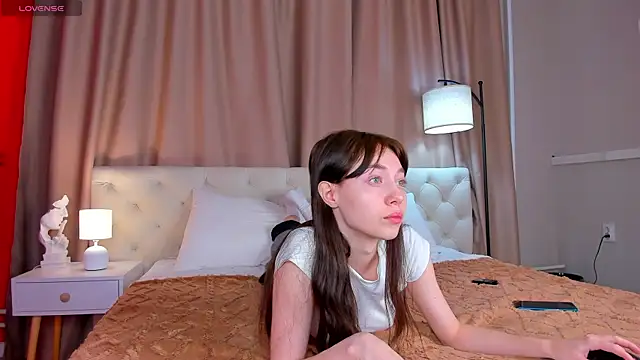 Snapshot of Skelerata chatting on 09-15-25, 01:05 Skelerata online show from 09-15-25, 01:05