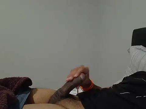 Sailor9898 online show from 10-29-25, 01:19