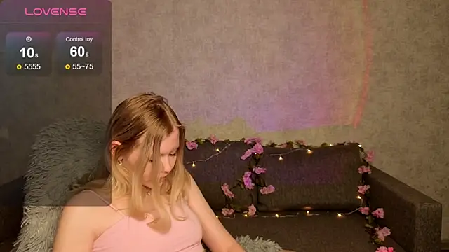 Wendy 228 online show from 10-31-25, 01:06