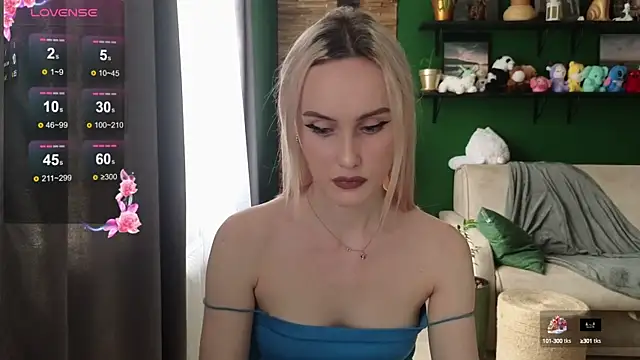 Belle Vill3575 online show from 09-17-25, 10:17