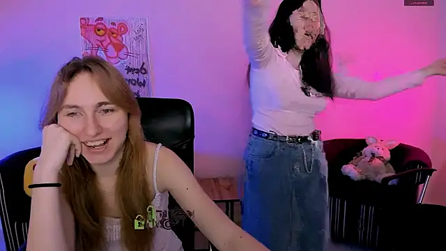 Snapshot of foxy_tease_ chatting on 02-09-26, 08:24 foxy tease online show from 02-09-26, 08:24