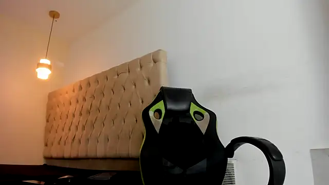 Darkknightx01 online show from 10-08-25, 01:36