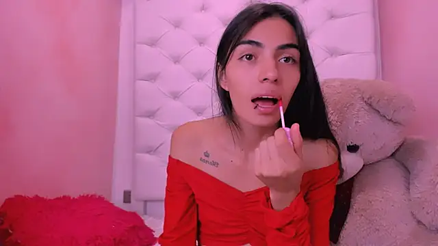 Snapshot of eimy_skinny_ chatting on 04-18-26, 01:48 eimy skinny online show from 04-18-26, 01:48