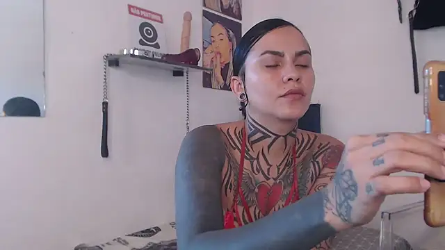 Snapshot of Sofia_May chatting on 09-20-25, 05:47 Sofia May online show from 09-20-25, 05:47