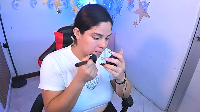 Snapshot of lucia_ht chatting on 10-09-25, 12:41 lucia ht online show from 10-09-25, 12:41