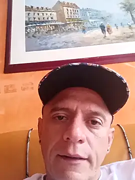 leon8013A online show from 11-15-25, 02:02