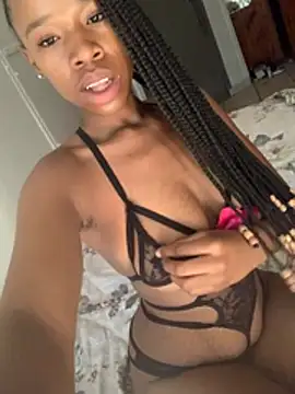 pureev23Bigmomma online show from 02-25-26, 06:56