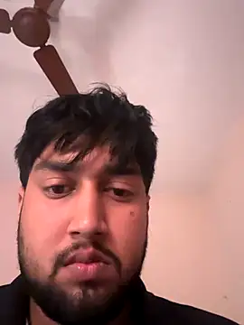 Snapshot of aka_big chatting on 11-17-25, 03:56 aka big online show from 11-17-25, 03:56