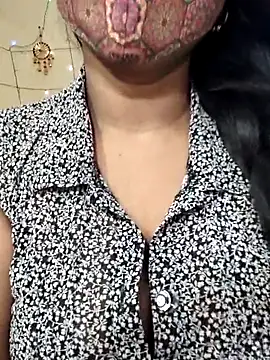 Hotty Sonali online show from 10-23-25, 12:10