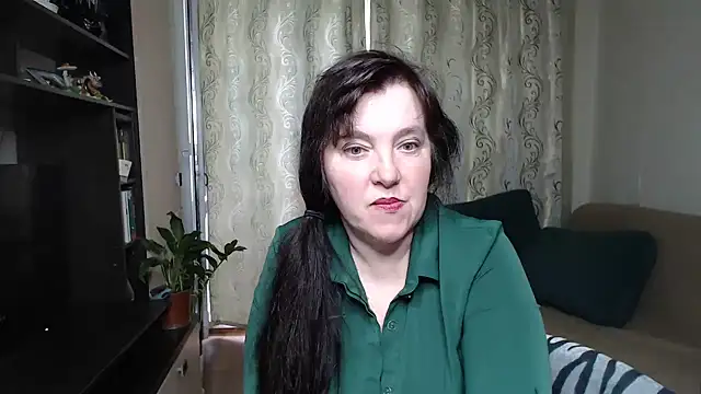 Snapshot of Illusionq chatting on 06-15-26, 10:28 Illusionq online show from 06-15-26, 10:28