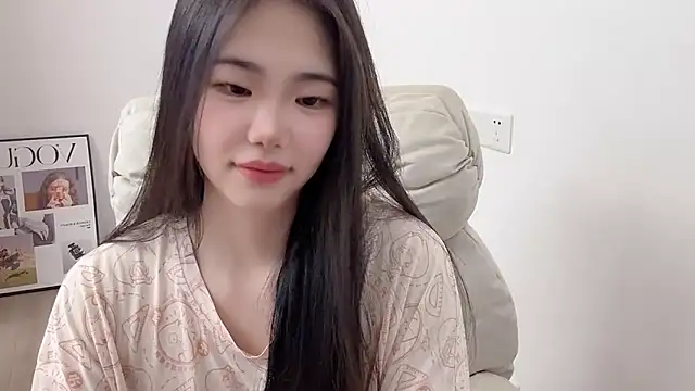 suki-1 online show from 06-18-26, 09:14