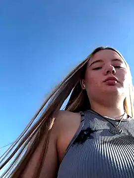 Snapshot of StephanieMur chatting on 09-20-25, 05:30 StephanieMur online show from 09-20-25, 05:30