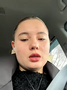 Snapshot of StephanieMur chatting on 10-03-25, 05:59 StephanieMur online show from 10-03-25, 05:59