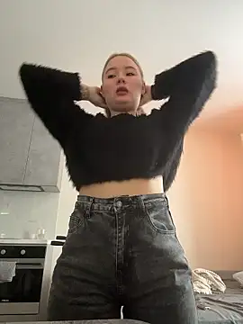 StephanieMur online show from 01-12-26, 06:18