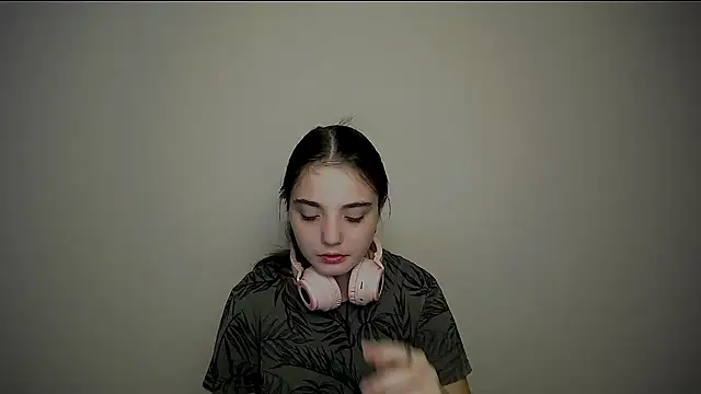 Sun Shine   online show from 09-26-25, 06:34