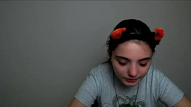 Sun Shine   online show from 10-10-25, 09:03