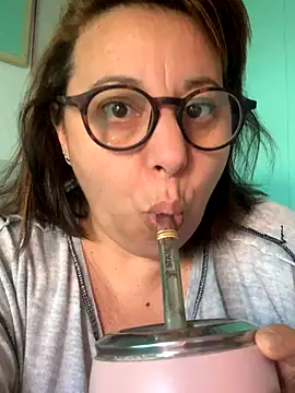 Snapshot of LupeLok chatting on 10-19-25, 02:29 LupeLok online show from 10-19-25, 02:29