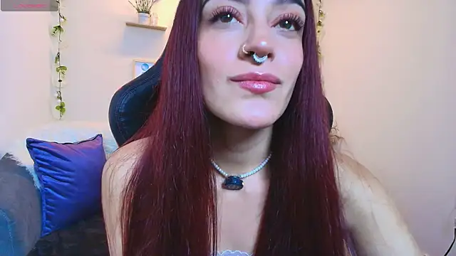 ViolethRosse online show from 05-08-26, 02:06