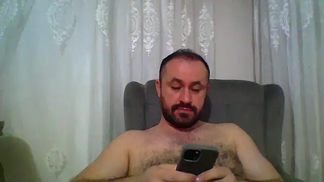 Snapshot of micheal3467 chatting on 04-01-26, 10:18 micheal3467 online show from 04-01-26, 10:18