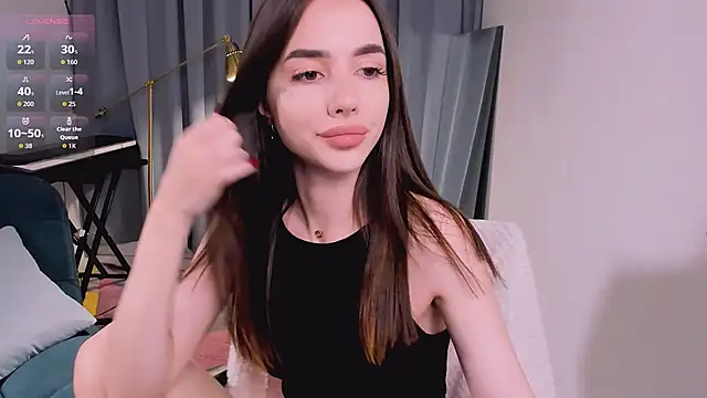 Snapshot of shuggybaby chatting on 11-19-25, 04:56 shuggybaby online show from 11-19-25, 04:56