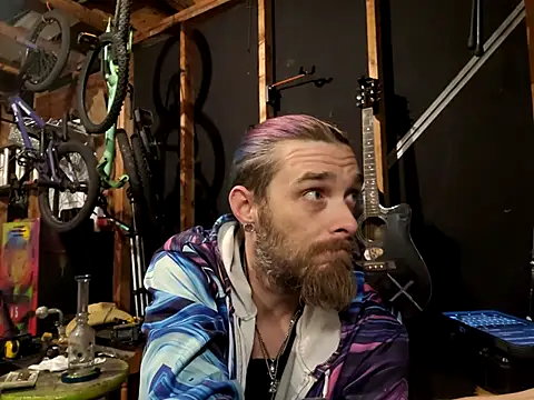 thejuicybacon online show from 09-17-25, 10:28