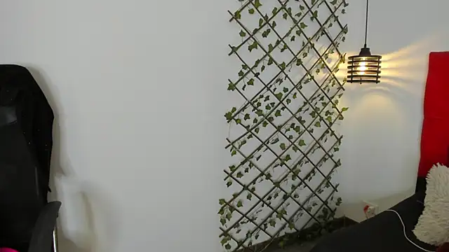 Snapshot of Sofy_muller_ chatting on 09-19-25, 04:14 Sofy muller online show from 09-19-25, 04:14