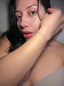 Snapshot of MissCat_ chatting on 02-13-26, 12:39 MissCat online show from 02-13-26, 12:39