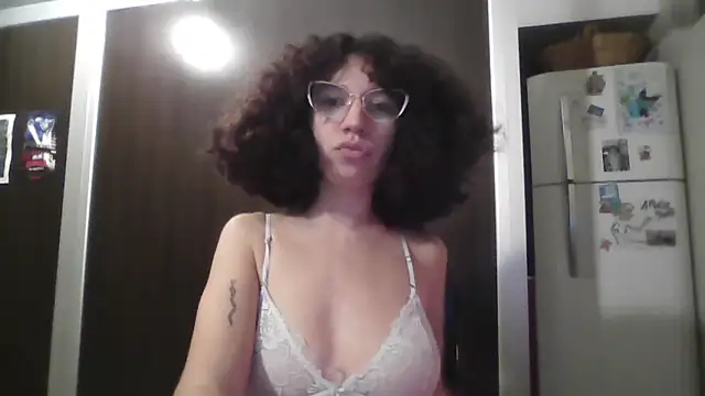 Snapshot of loliporomero chatting on 06-21-26, 02:25 loliporomero online show from 06-21-26, 02:25