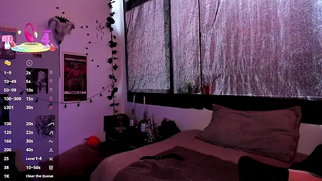 Snapshot of kattusauruss chatting on 10-16-25, 12:28 kattusauruss online show from 10-16-25, 12:28