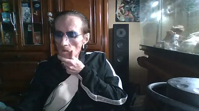 Snapshot of zipman92 chatting on 01-13-26, 02:55 zipman92 online show from 01-13-26, 02:55