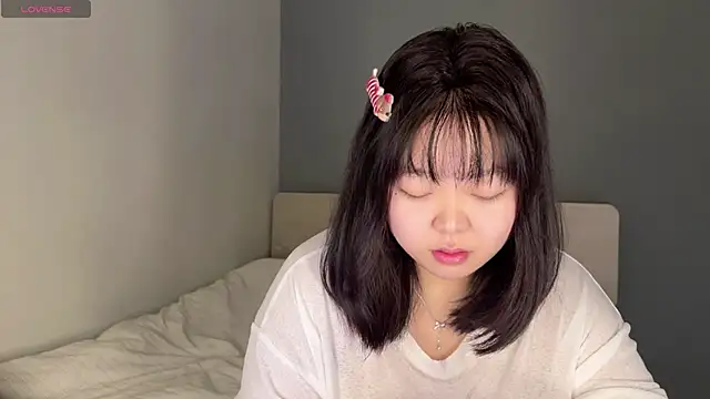 Kittenfishing online show from 10-01-25, 03:12