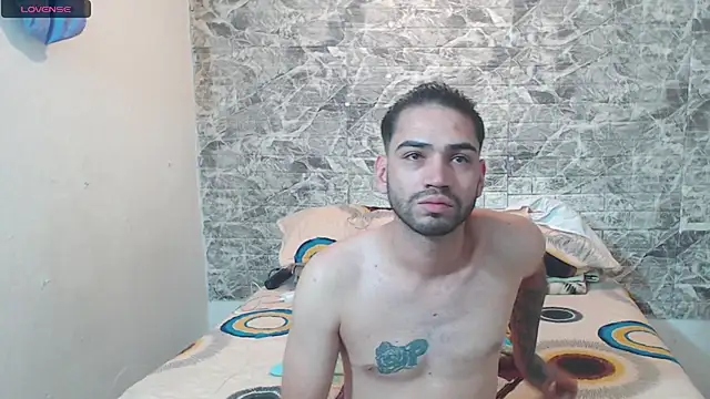 Snapshot of daniquintero03 chatting on 09-29-25, 06:24 daniquintero03 online show from 09-29-25, 06:24