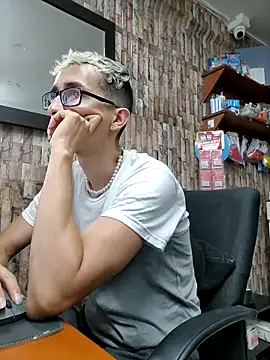 moorejhosua online show from 10-01-25, 10:05