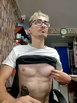 moorejhosua online show from 10-04-25, 10:52