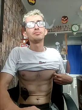 moorejhosua online show from 10-15-25, 08:20