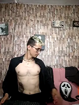 moorejhosua online show from 10-19-25, 07:14