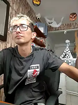 moorejhosua online show from 10-28-25, 08:00