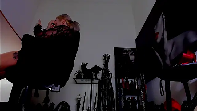 Snapshot of demisweet chatting on 02-13-26, 05:58 demisweet online show from 02-13-26, 05:58