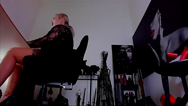 Snapshot of demisweet chatting on 02-23-26, 06:55 demisweet online show from 02-23-26, 06:55