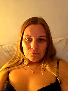 Miss-ShelbyXX online show from 09-11-25, 11:38