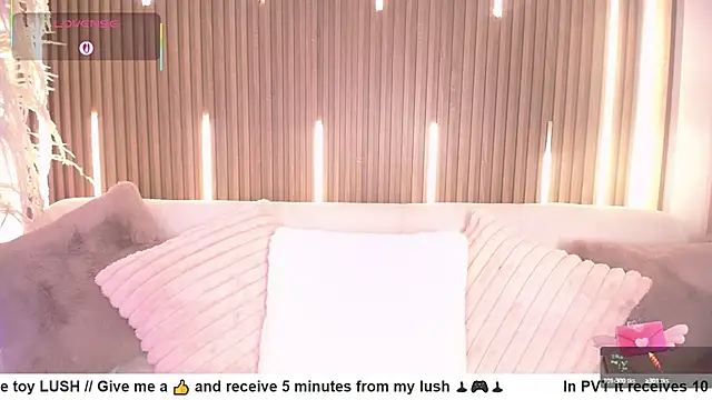 MylaDreams online show from 09-24-25, 03:21