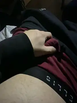 iloveoutieboys online show from 03-27-26, 01:11