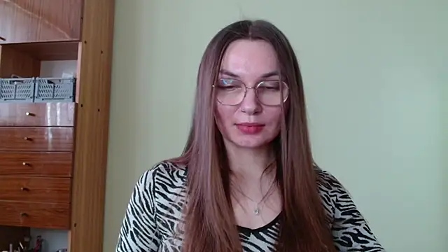 LooveELLYx online show from 02-21-25, 11:01