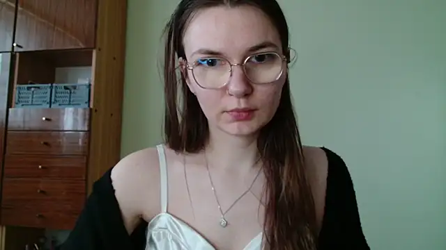 LooveELLYx online show from 02-28-25, 07:37