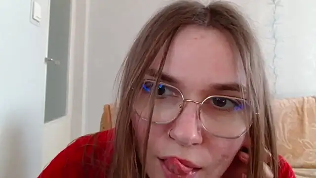 LooveELLYx online show from 03-15-25, 02:01