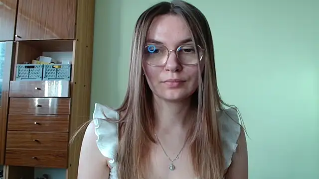 LooveELLYx online show from 10-02-25, 01:40