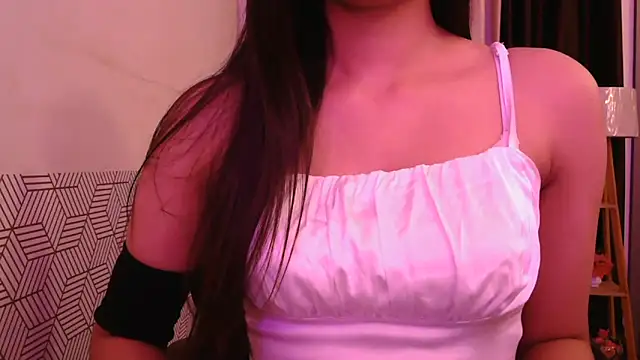 Snapshot of Tathiraa chatting on 03-01-26, 10:01 Tathiraa online show from 03-01-26, 10:01