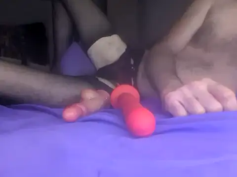 Snapshot of straightozgoesdwn chatting on 10-01-25, 05:30 straightozgoesdwn online show from 10-01-25, 05:30