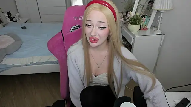 Snapshot of saadnesstyan chatting on 10-17-25, 12:41 saadnesstyan online show from 10-17-25, 12:41