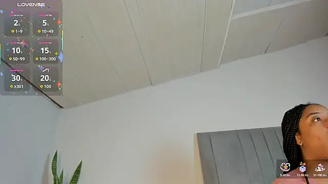 Sophia Ebony online show from 10-18-25, 12:17